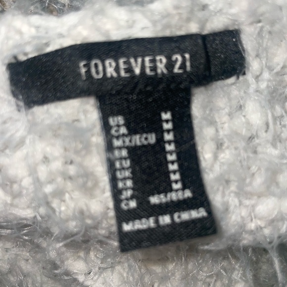 sweater size M - Picture 3 of 3